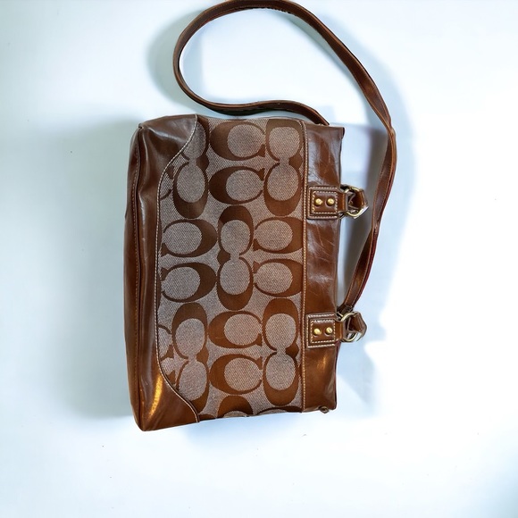 coach monogram purse - Picture 2 of 4